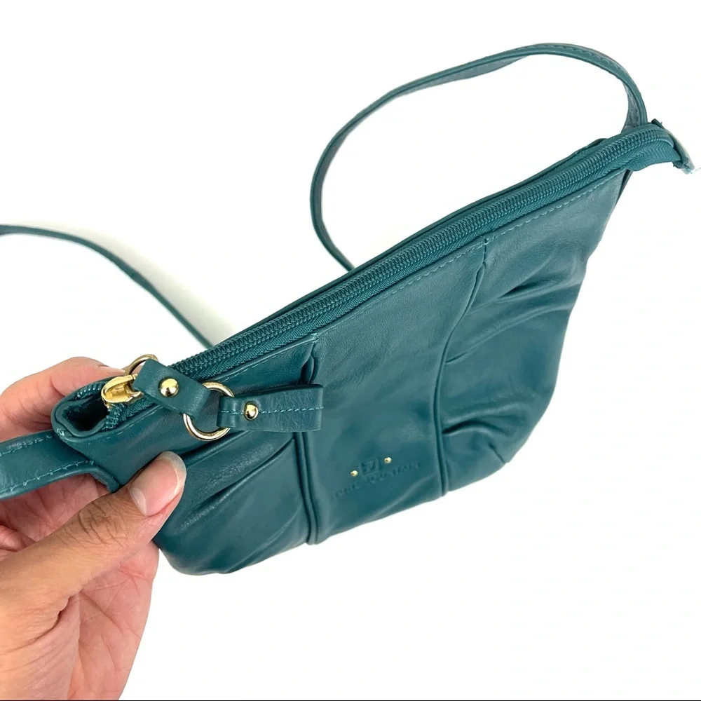 Stone Mountain Gathered Leather Crossbody Bag